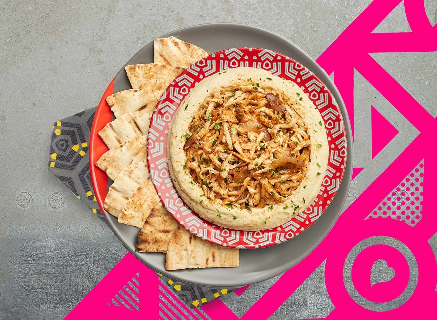 Hummus with Pulled Chicken