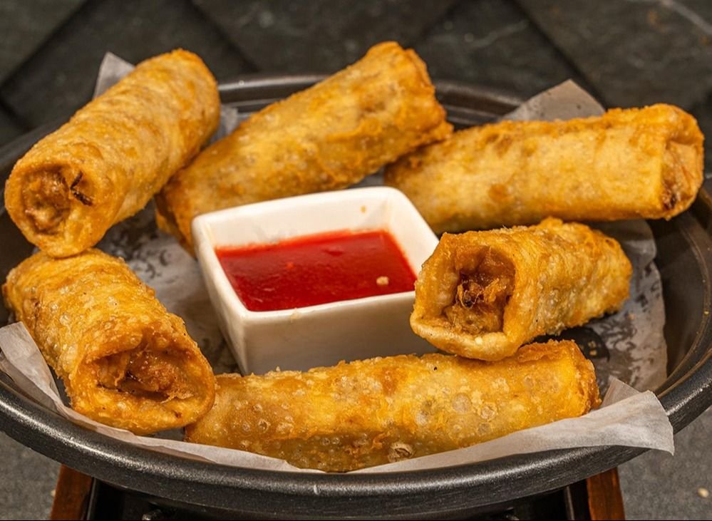 Chinese Spring Rolls (6 Pcs)