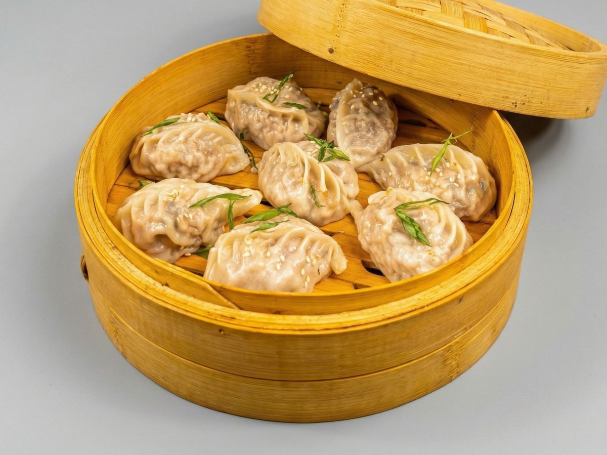Steamed Chicken Dumplings (8 Pcs)