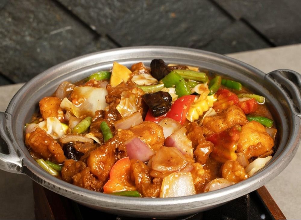 Fish with chillies & vegetables