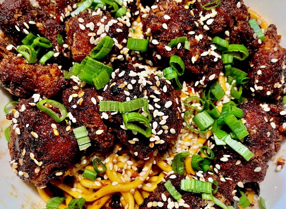 Spicy Sesame Honey Chicken With Noodles